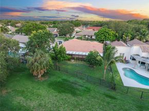 9101 N Southern Orchard Rd, Davie FL 33328