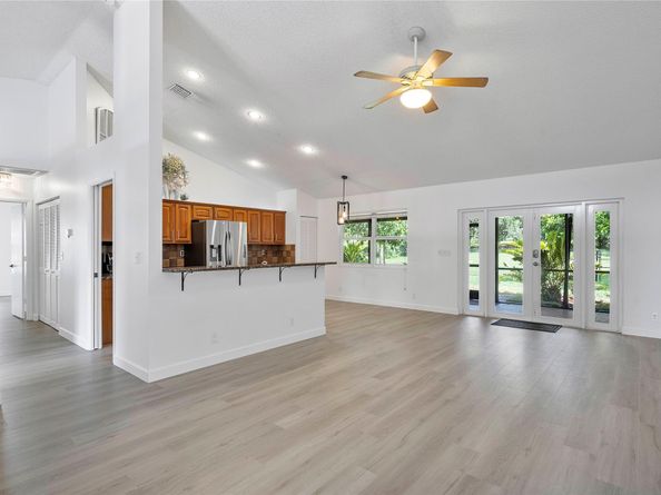 9101 N Southern Orchard Rd, Davie FL 33328