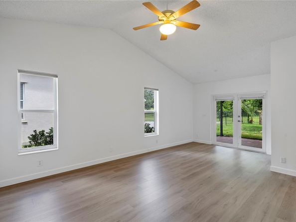 9101 N Southern Orchard Rd, Davie FL 33328