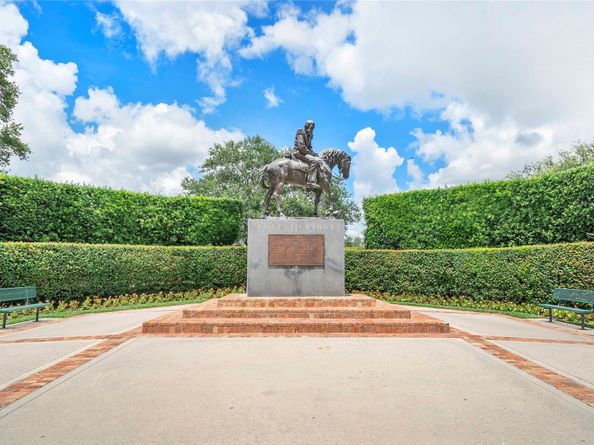 9101 N Southern Orchard Rd, Davie FL 33328