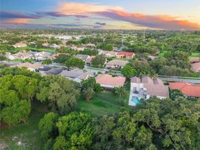 9101 N Southern Orchard Rd, Davie FL 33328