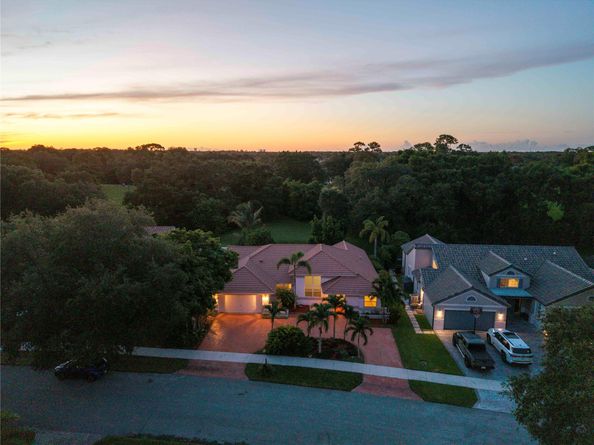 9101 N Southern Orchard Rd, Davie FL 33328