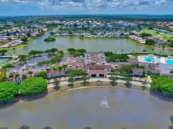 228 Brittany E, Delray Beach FL 33446
