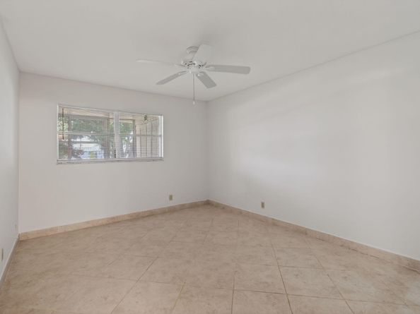 228 Brittany E, Delray Beach FL 33446