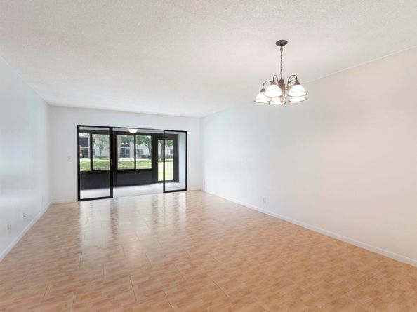 3349 Lucerne Park Drive, Greenacres FL 33467