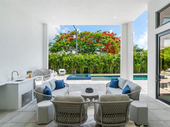17 NW 15th Street, Delray Beach FL 33444