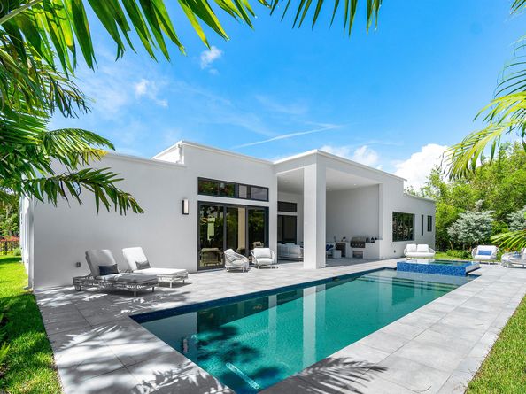 17 NW 15th Street, Delray Beach FL 33444