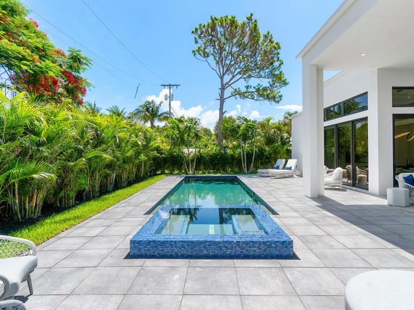 17 NW 15th Street, Delray Beach FL 33444