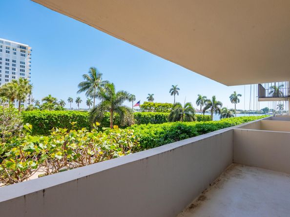 1801 S Flagler Drive 205, West Palm Beach FL 33401