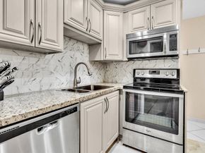 3020 NE 16th Ave 204 E, Oakland Park FL 33334
