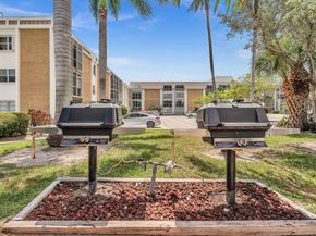 3020 NE 16th Ave 204 E, Oakland Park FL 33334