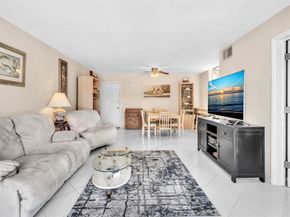 3020 NE 16th Ave 204 E, Oakland Park FL 33334