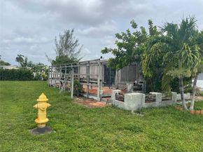 1851 SW 83rd Ter, Davie FL 33324
