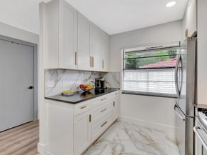 21695 Tall Palm Circle 4b, Boca Raton FL 33433