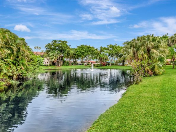 21695 Tall Palm Circle 4b, Boca Raton FL 33433