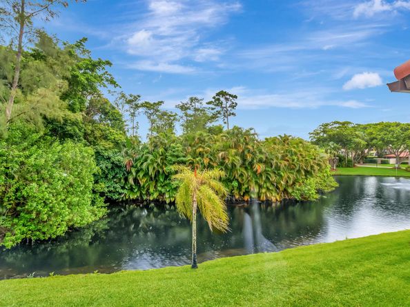 21695 Tall Palm Circle 4b, Boca Raton FL 33433