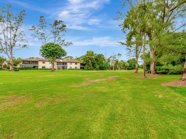 21695 Tall Palm Circle 4b, Boca Raton FL 33433