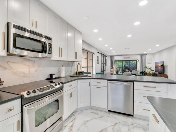 21695 Tall Palm Circle 4b, Boca Raton FL 33433