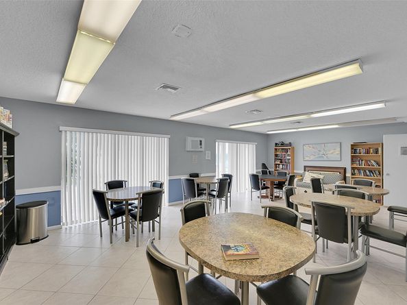 251 NW 76th Avenue 105, Margate FL 33063