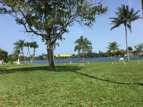 2309 Park Lane 114, Hollywood FL 33021