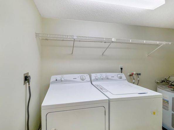8921 NW 28th Dr B, Coral Springs FL 33065
