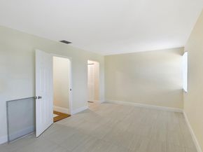 8921 NW 28th Dr B, Coral Springs FL 33065