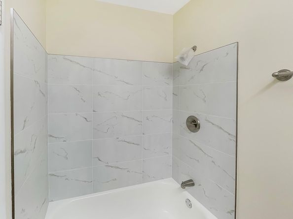 8921 NW 28th Dr B, Coral Springs FL 33065