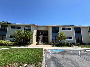 1453 Lake Crystal Drive H, West Palm Beach FL 33411
