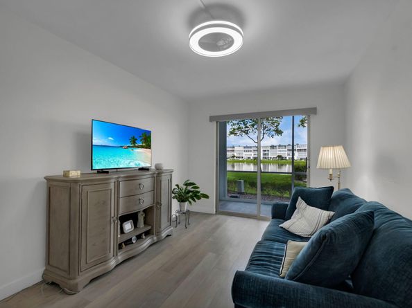 1084 Guildford E, Boca Raton FL 33434