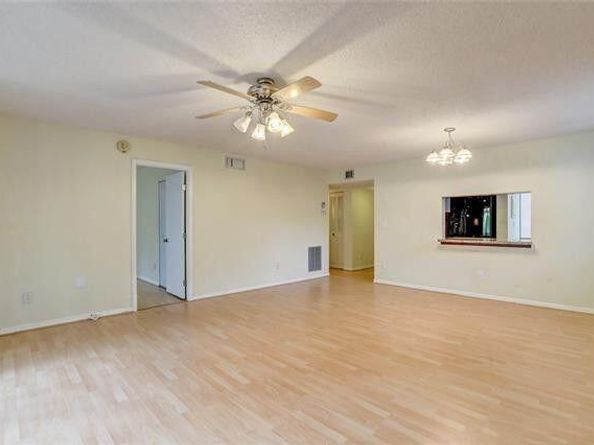 6800 Cypress Road 215, Plantation FL 33317