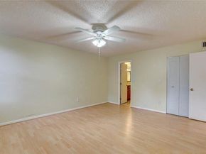 6800 Cypress Road 215, Plantation FL 33317