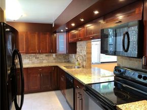 6800 Cypress Road 215, Plantation FL 33317