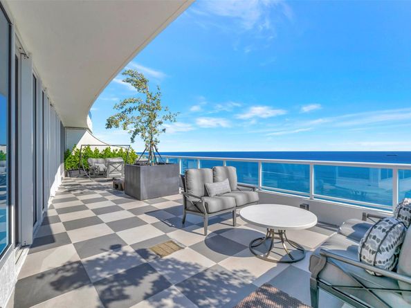 1 N Fort Lauderdale Beach Blvd 2203, Fort Lauderdale FL 33304