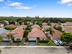 1022 NW 125th Ave, Sunrise FL 33323