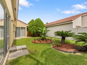 1022 NW 125th Ave, Sunrise FL 33323