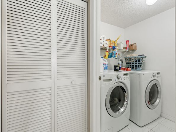 1022 NW 125th Ave, Sunrise FL 33323
