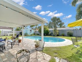 17 SE 9th Ave, Deerfield Beach FL 33441