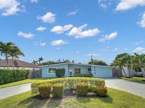 17 SE 9th Ave, Deerfield Beach FL 33441