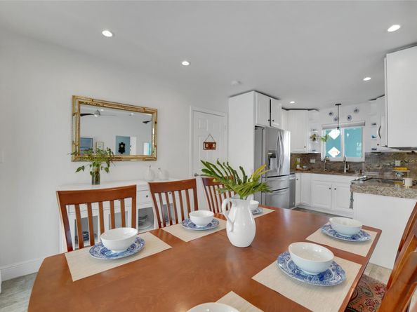 17 SE 9th Ave, Deerfield Beach FL 33441
