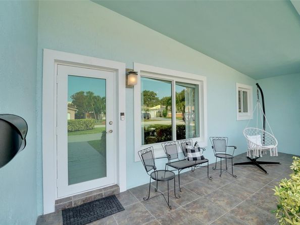 17 SE 9th Ave, Deerfield Beach FL 33441