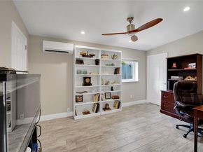 17 SE 9th Ave, Deerfield Beach FL 33441