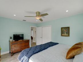 17 SE 9th Ave, Deerfield Beach FL 33441