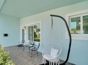 17 SE 9th Ave, Deerfield Beach FL 33441