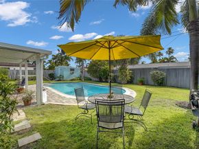17 SE 9th Ave, Deerfield Beach FL 33441