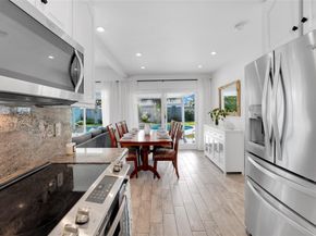 17 SE 9th Ave, Deerfield Beach FL 33441