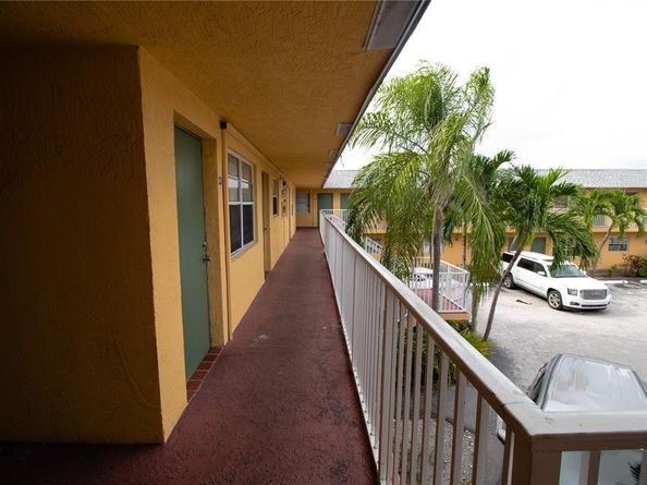 4061 N Dixie Hwy 27, Oakland Park FL 33334