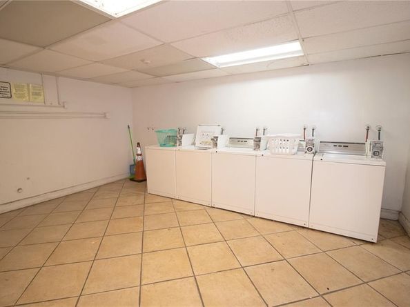 4061 N Dixie Hwy 27, Oakland Park FL 33334