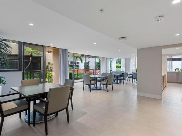 899 Jeffery Street 301, Boca Raton FL 33487