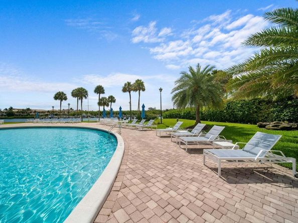 899 Jeffery Street 301, Boca Raton FL 33487