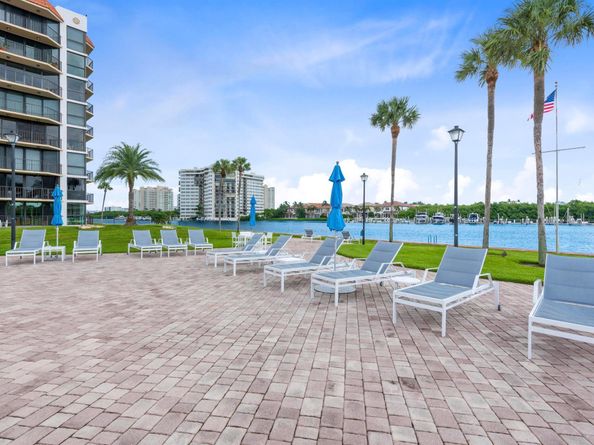 899 Jeffery Street 301, Boca Raton FL 33487